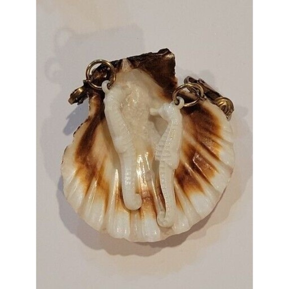 Rare Vintage Plastic Seahorse Treasure Chest Shark Ocean Theme Clip Earrings Lot - Picture 4 of 14